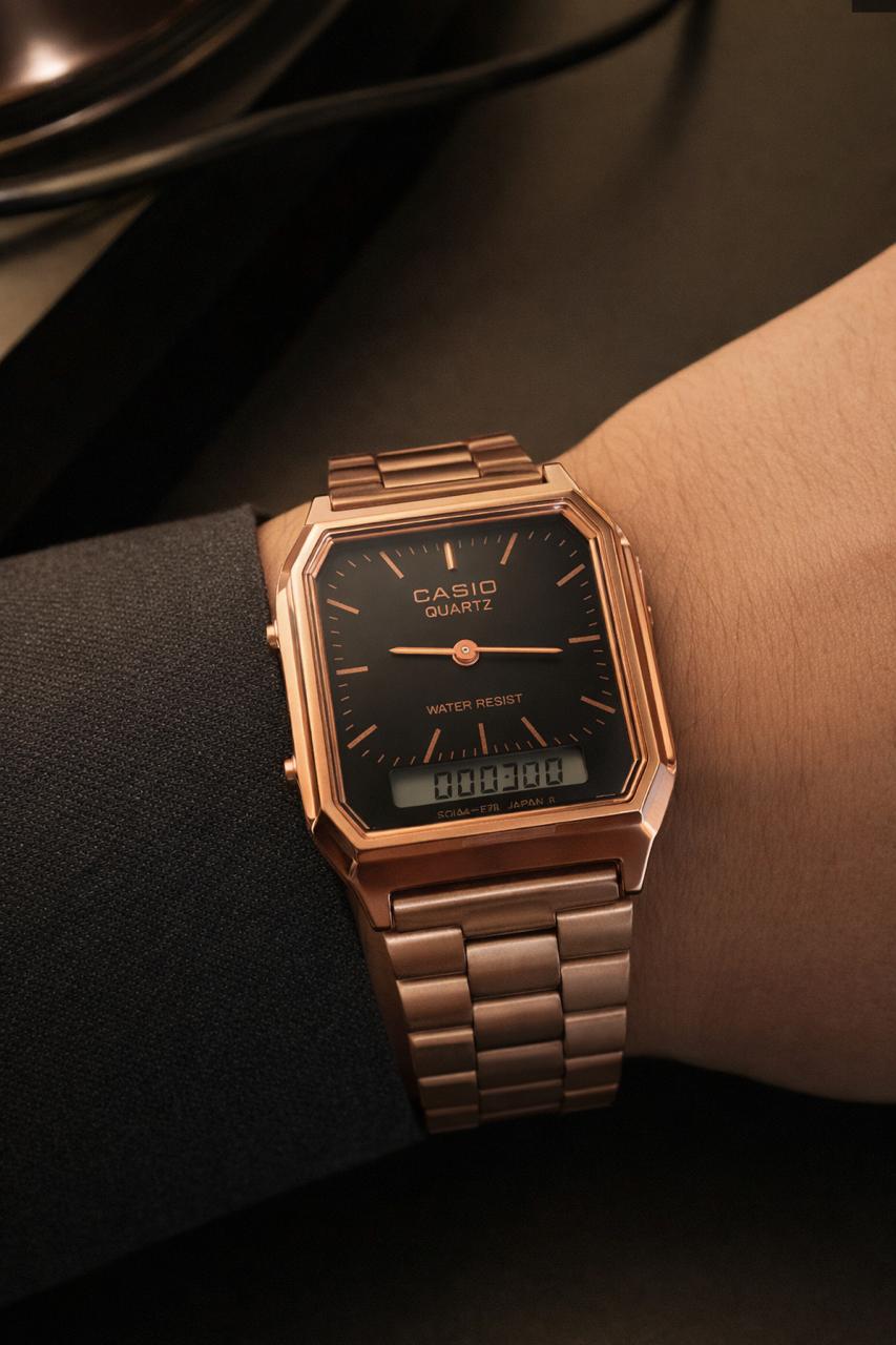 ساعة كاسيو كلاسيك مربعة بعقارب وشاشة رقمية – روز غولد بميناء أسود Casio Classic Square Dual Display Watch – Rose Gold with Black Dial
