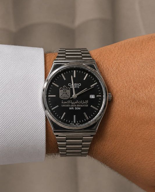 كاسيو سلفر – مينا أسود | إصدار الإمارات
Casio Silver – Black Dial | UAE Edition