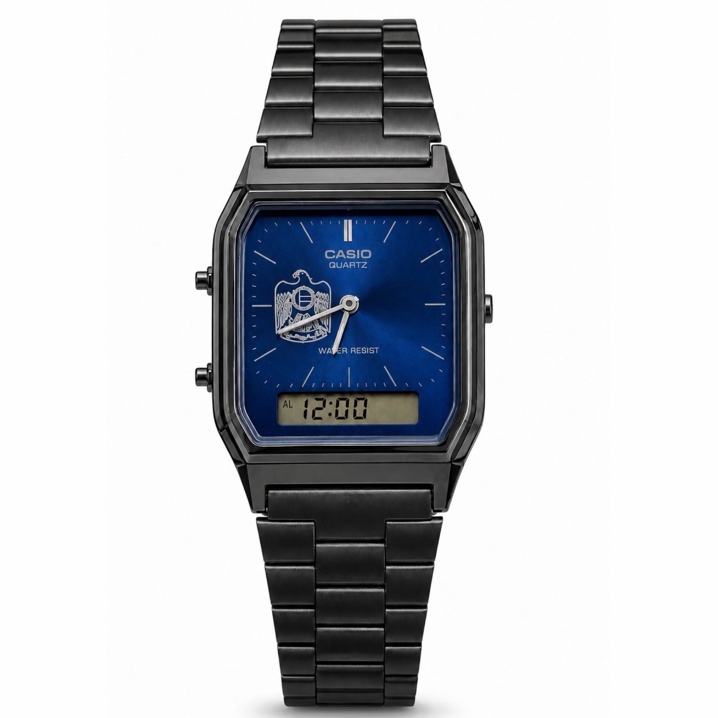 كاسيو كلاسيك Gunmetal – مينا أزرق ملكي | تصميم شعار الإمارات
Casio Classic Gunmetal – Royal Blue Dial | UAE Emblem Edition