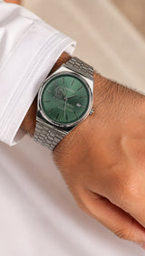 كاسيو سلفر – مينا أخضر | إصدار الشارقة
Casio Silver – Green Dial | Sharjah Edition