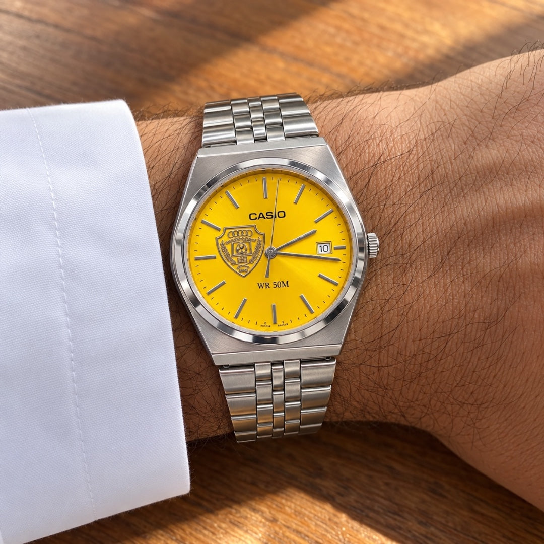 كاسيو سلفر – مينا أصفر نادي الوصل
Casio Silver – Yellow Dial | Al Wasl Club Edition