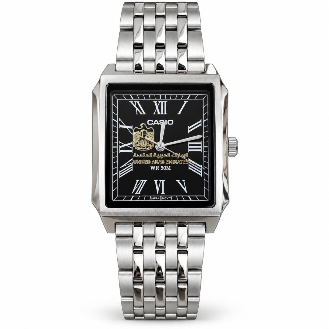 كاسيو رويال سكوير سلفر – مينا أسود | تصميم الإمارات
Casio Royal Square Silver – Black Dial | UAE Edition