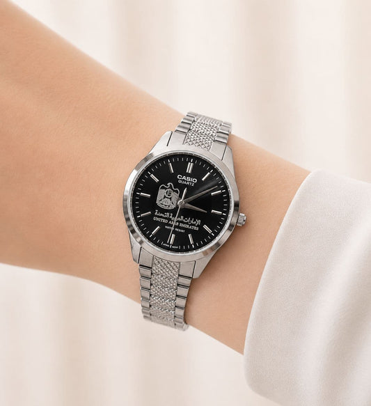 كاسيو نسائي سلفر – بلاك كلاسيك | UAE
Casio Women Silver – Black Classic | UAE